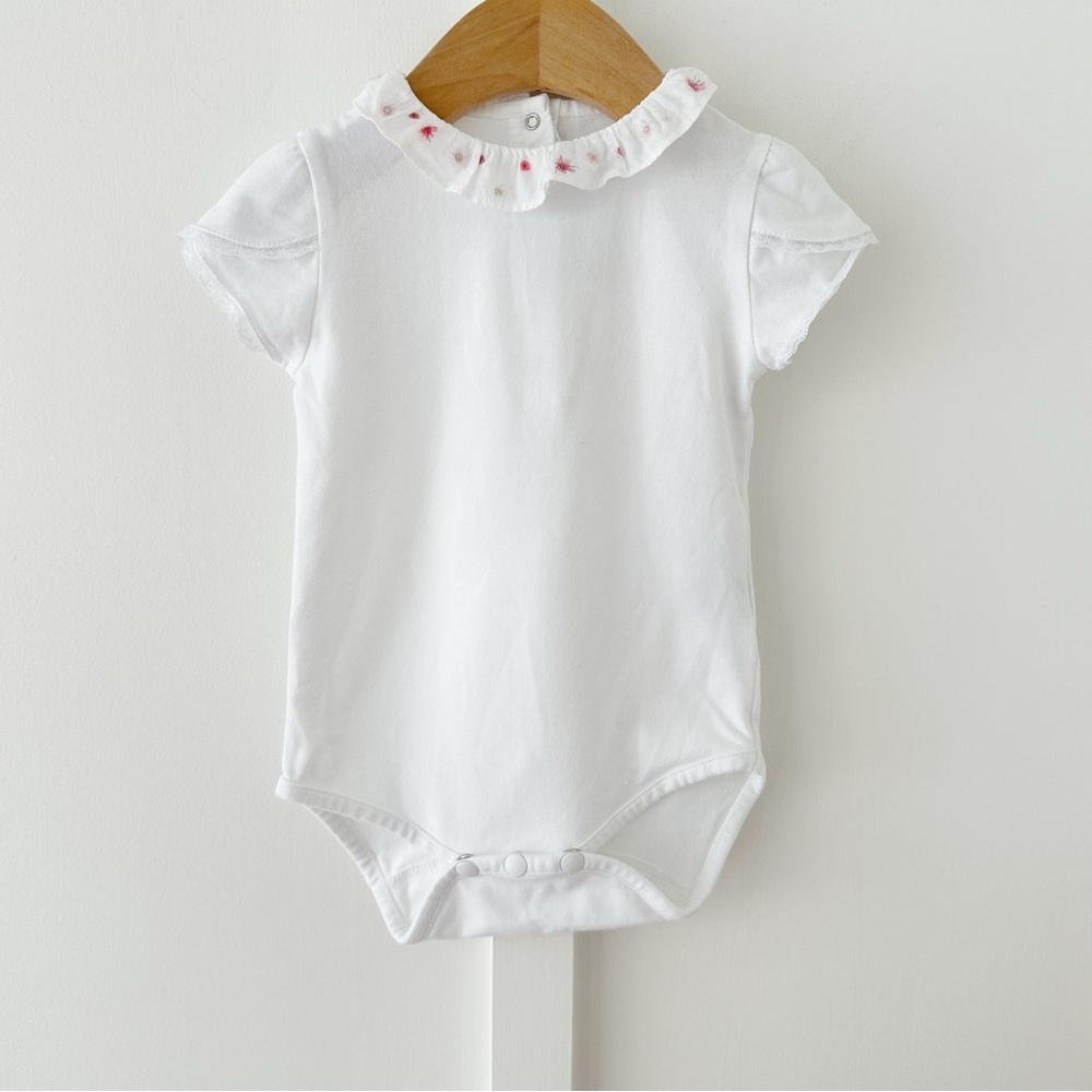 TARTINE ET CHOCOLAT white body ruffle collar